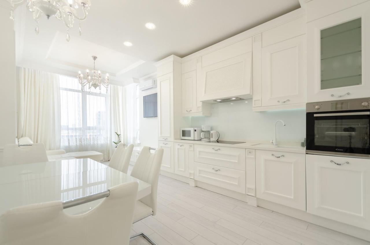 Petrovdom Apartments 10-353 In Rc Central Park, 7 John Mccain Street Kiev Dış mekan fotoğraf