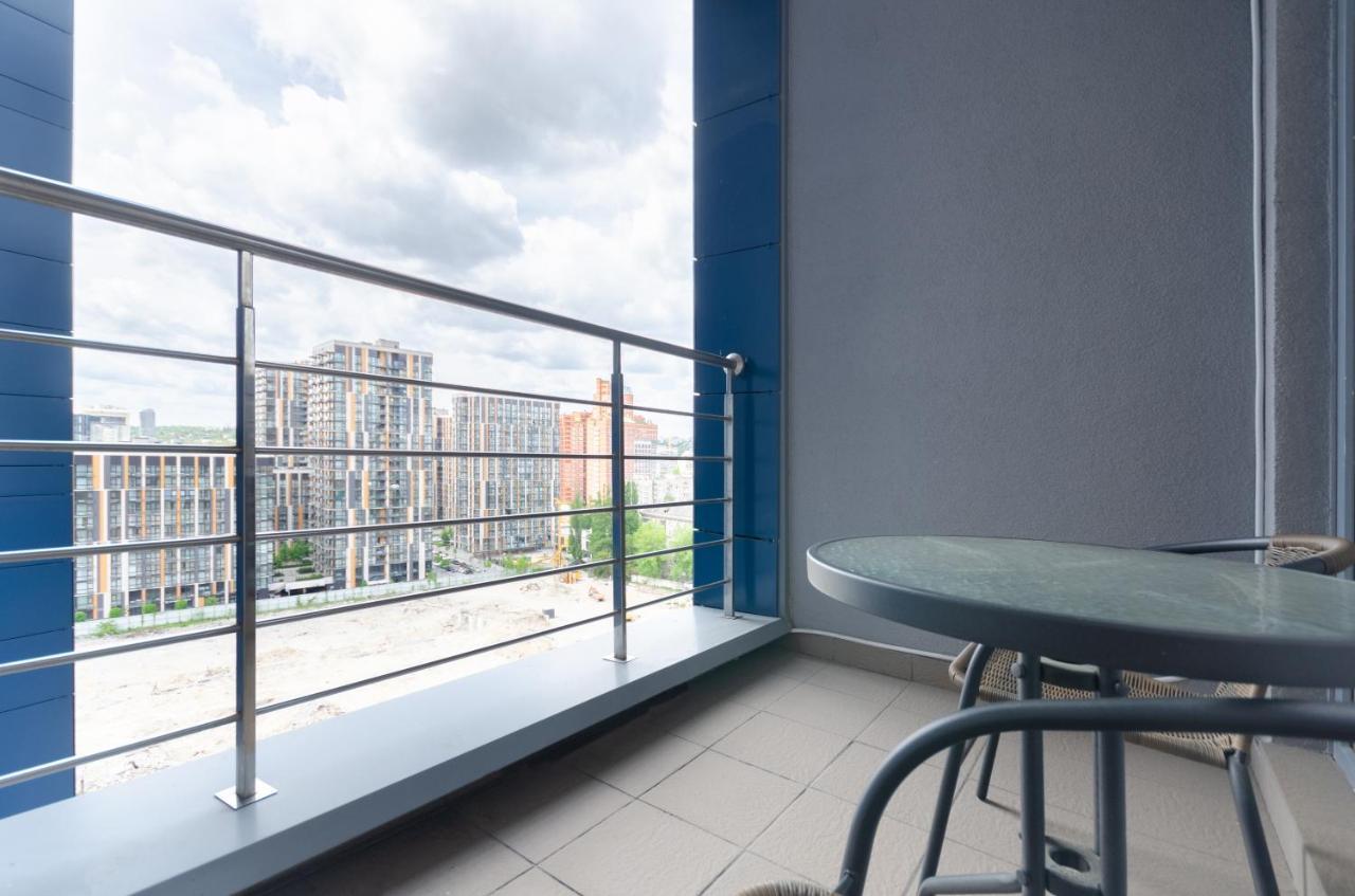 Petrovdom Apartments 10-353 In Rc Central Park, 7 John Mccain Street Kiev Dış mekan fotoğraf